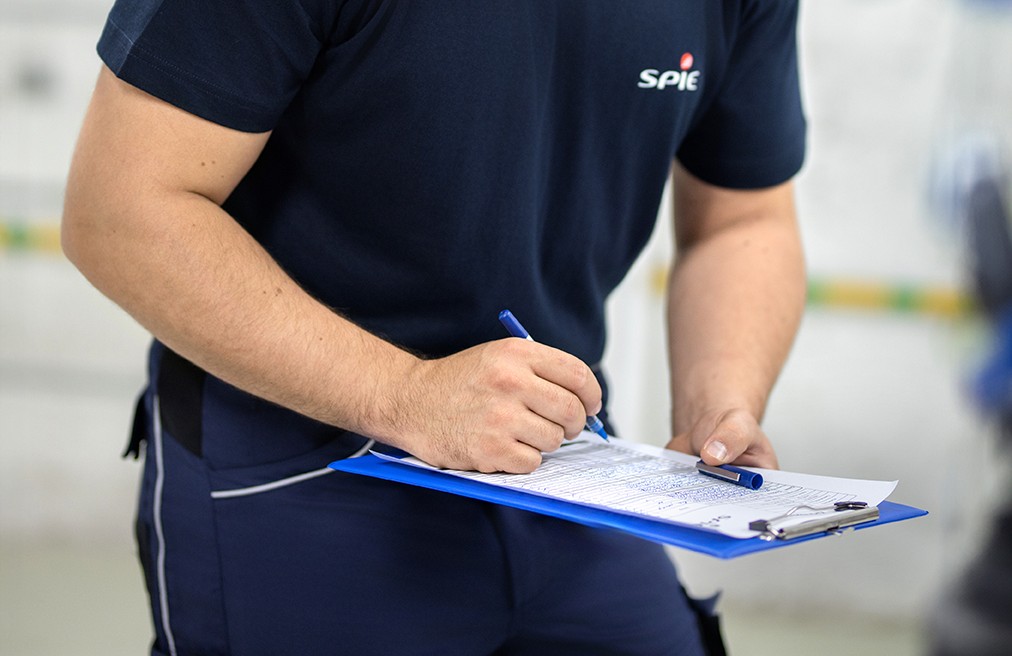 Harmonogramowanie i raportowanie przeglądów