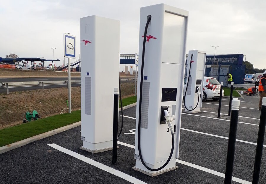 Stacje DC (szybkiego ładowania) 