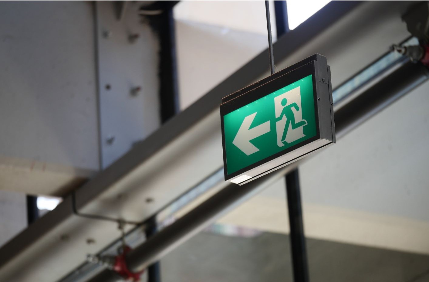 Uzupełnianie i wyposażanie obiektów w znaki informacyjne