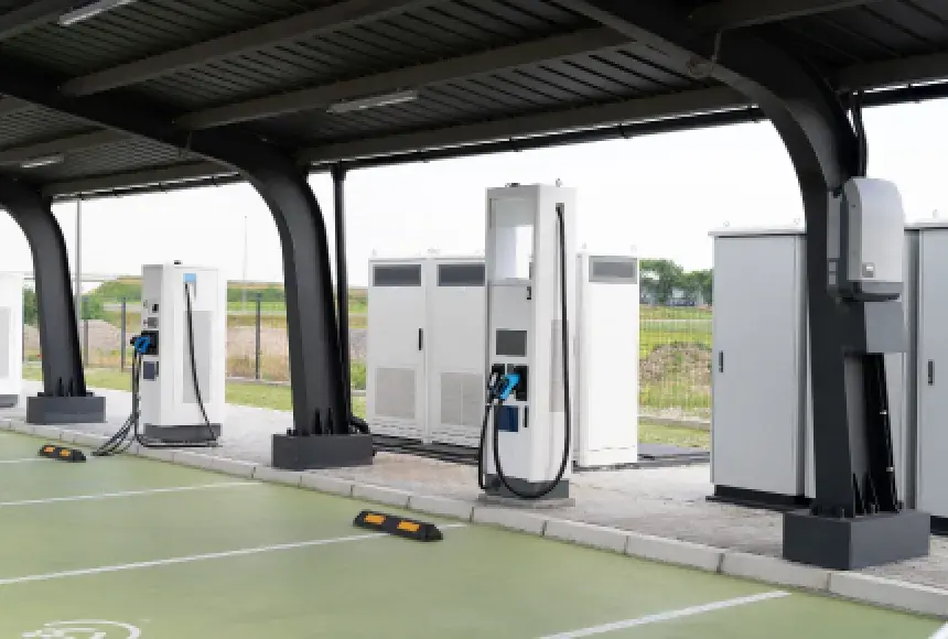 Najlepszy czas na inwestycje w stacje ładowania – wsparcie rządu na dopłaty