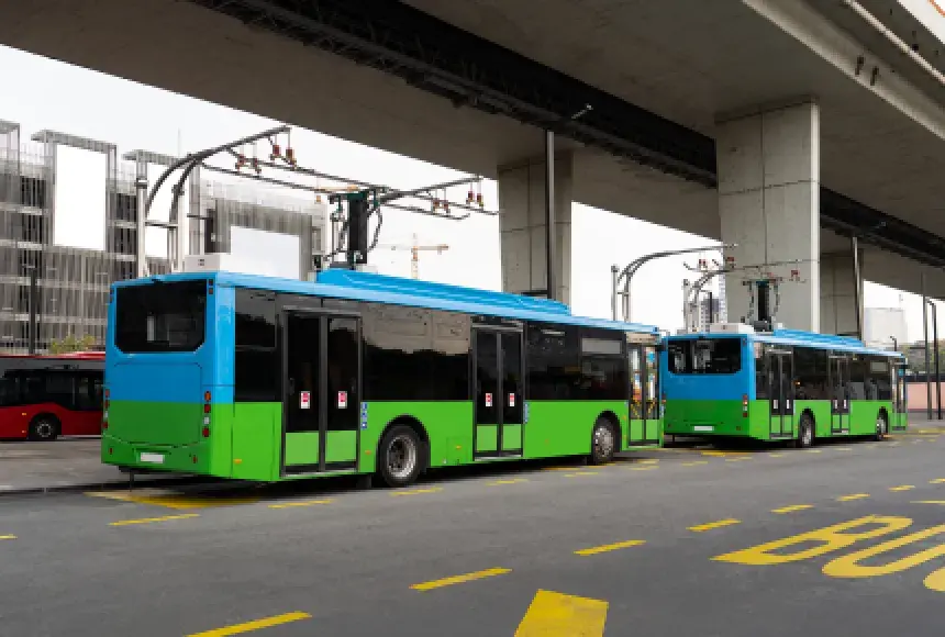 Miliony z FEnIKS na elektryczne autobusy i infrastrukturę dla samorządów. Jak przygotować się do inwestycji?